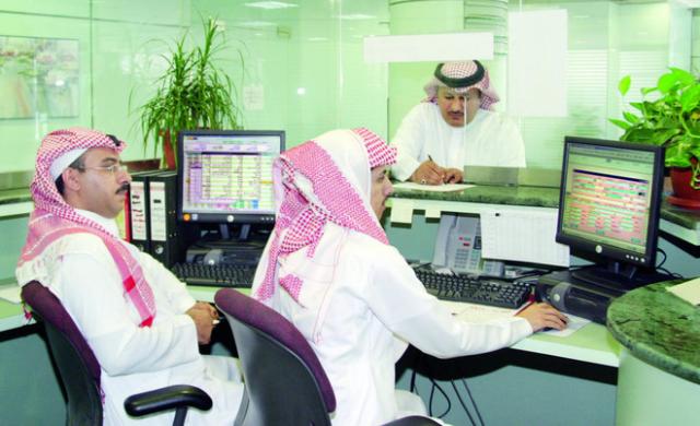 ابتداء من اليوم الجمعة .. السعودية تقر توطين عدد من الوظائف في القطاع الخاص” تفاصيل”