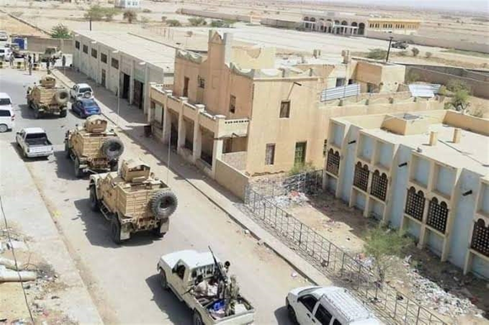 القوات الحكومية تستعيد مديرية عسيلان  ومركز مديرية حريب بمحافظة عقب ساعات من سيطرة المليشيات الحوثية عليها