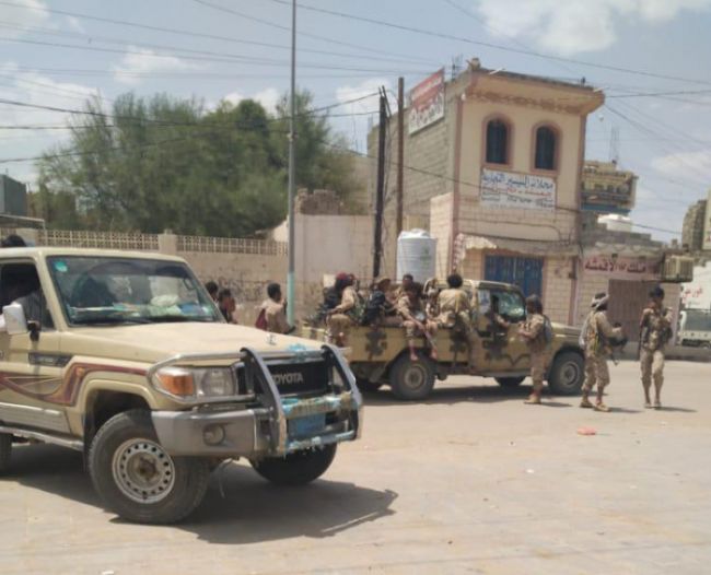 الحوثيون يشنون حملة اعتقالات ضد المواطنين بذمار بتهمة التخابر مع الساحل الغربي
