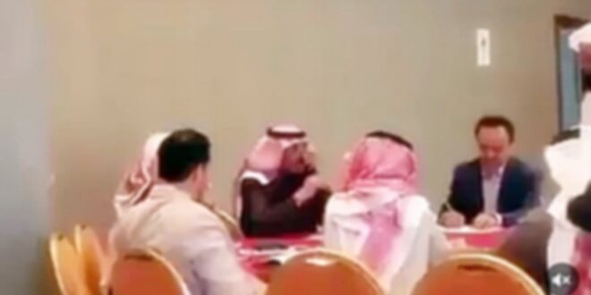 السفير السعودي لن يحرر صنعاء والهضبة الا جيراننا اتباع المذهب الزيدي الكريم “فيديو”