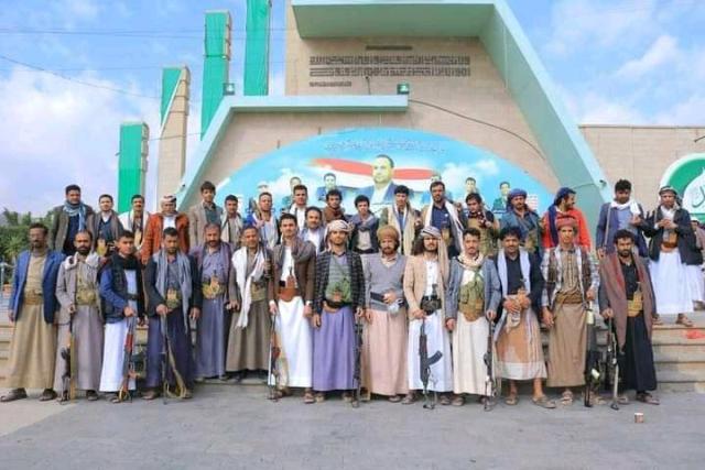 لإطلاق سراح البخيتي.. قبيلة الحدا يتوافدون إلى ميدان السبعين في صنعاء بكامل أسلحتهم