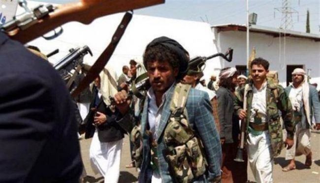 الحوثي يذكي نار الفتنة ..مواجهات مسلحة بين قبيلتين في مناطق سيطرة مليشيا الحوثي