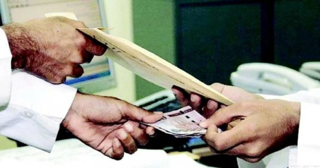 تنبيه للمغتربين اليمنيين في السعودية  .. احذر ان تقول هذه العبارة في أي دائرة حكومية فعقوبتها قاسيه جيدا ..!